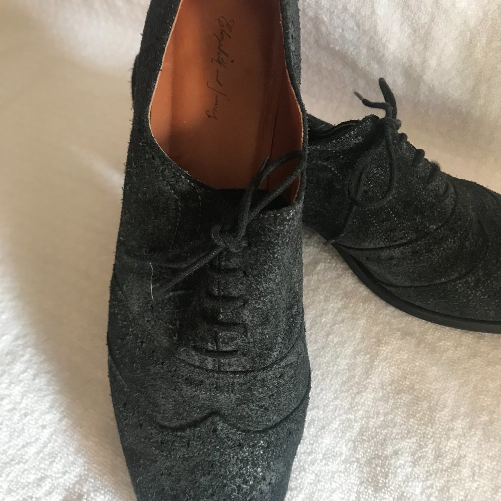 Elizabeth & James Dark Gray Oxfords, size 10